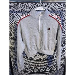 Tommy Hilfiger Cropped Sweatshirt